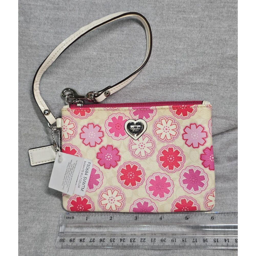 Authentic Coach Waverly Hearts Mini Card Wallet Wristlet (flawed strap)